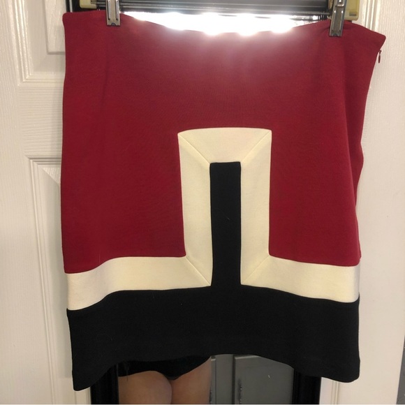 Kenar size 12 knit skirt red, Black and white knit with stretch side zipper - Picture 4 of 8